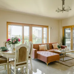 Apartament Lumina Premium Near Mennica, Warszawa
